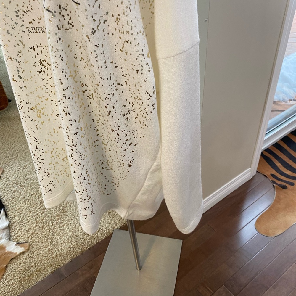 White sweater - Picture 5 of 7
